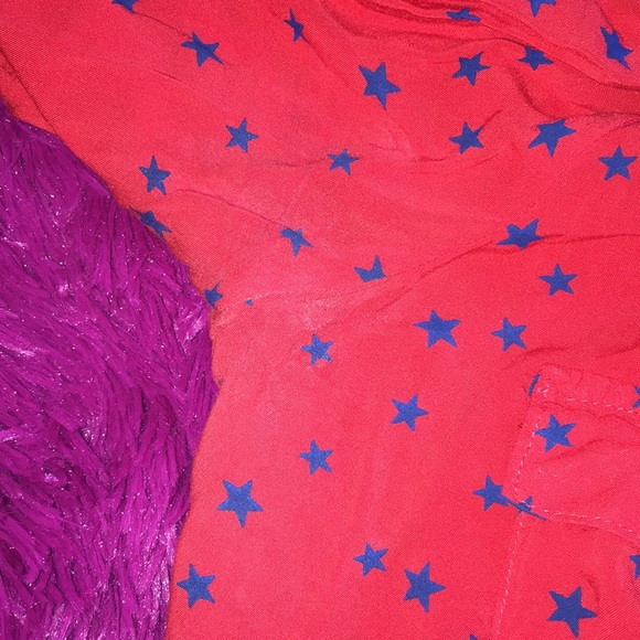 Old Navy red starry semi-button down top 💫 - Picture 12 of 12